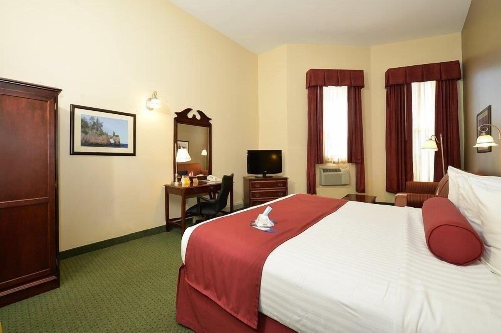 Best Western The Hotel Chequamegon Ashland Exterior foto